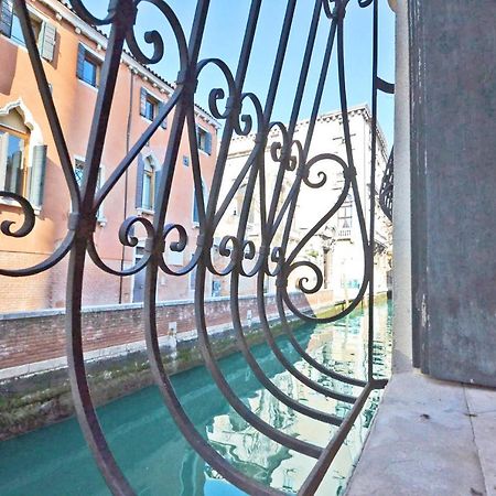 San Barnaba On The Canal Venezia Esterno foto