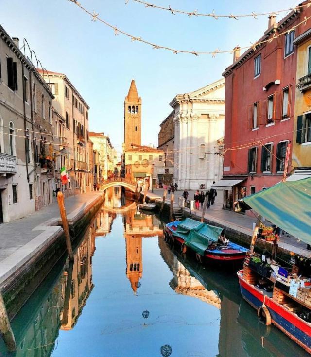 San Barnaba On The Canal Venezia Esterno foto
